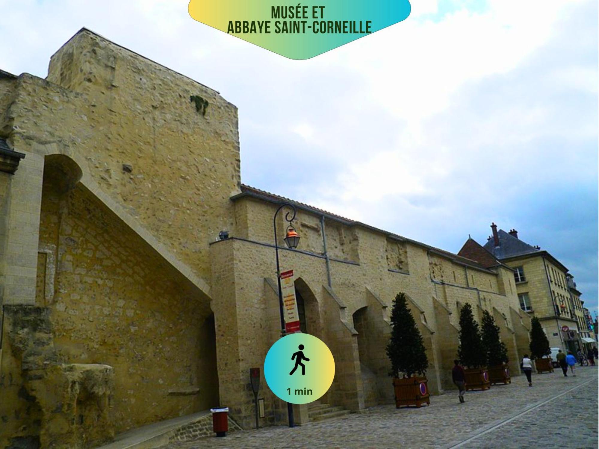 Le Corneille - Ideal Pros & Couples - Centre Historique - Chateau 5Min - Gare 10Min - Au Calme - Fibre Compiègne Dış mekan fotoğraf